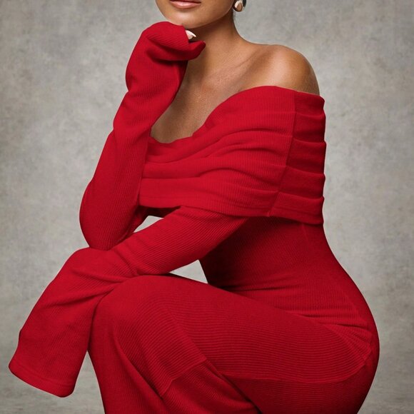 Red Elegant Women's Off-Shoulder Long Dress - Picture 5 of 6